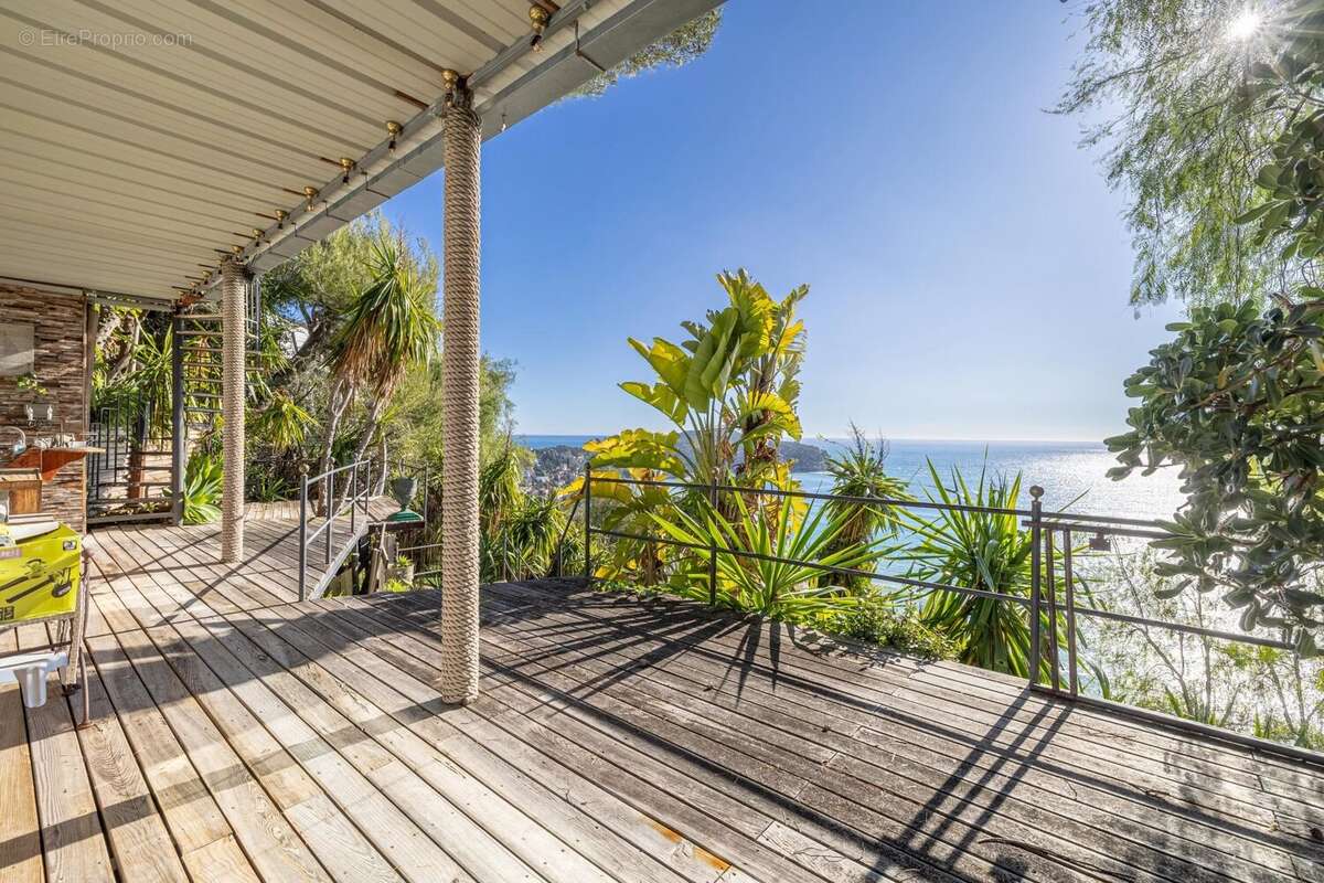 Appartement à VILLEFRANCHE-SUR-MER