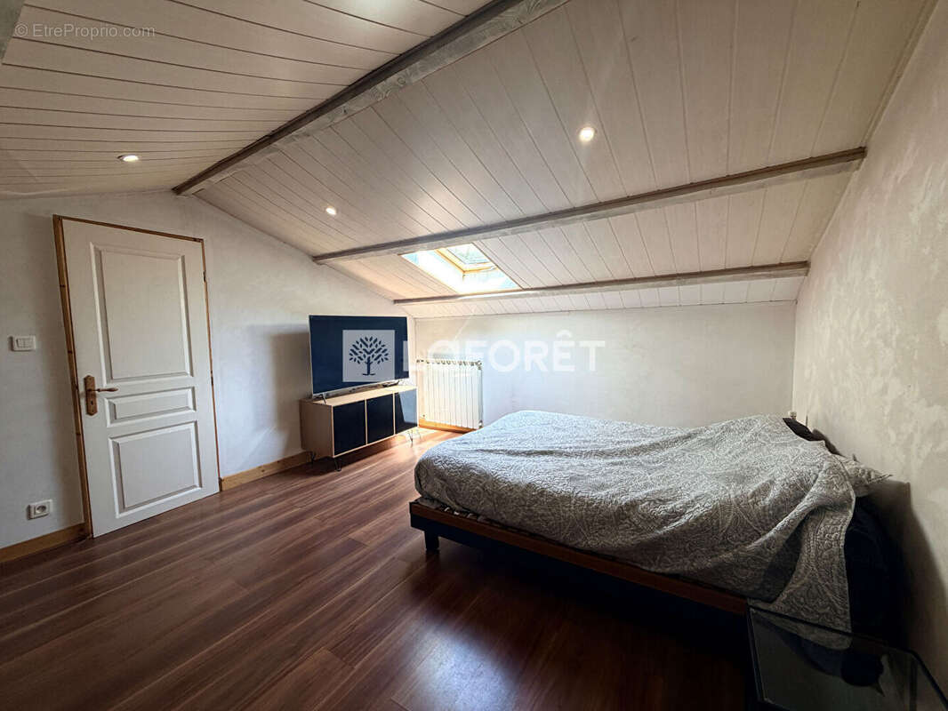 Maison 90 m² à Carmaux  - photo 9