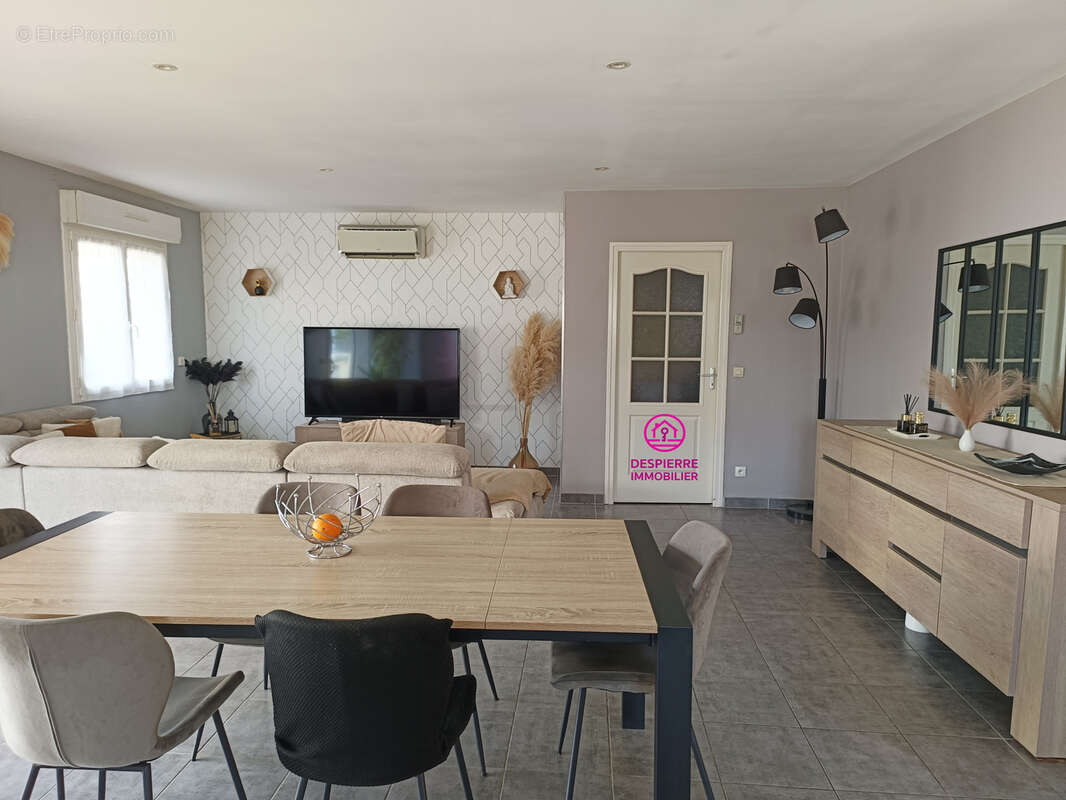 Maison à ANNEYRON