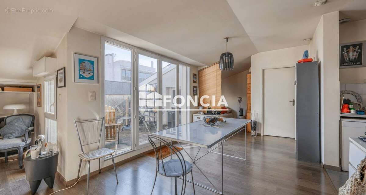 Appartement à BORDEAUX