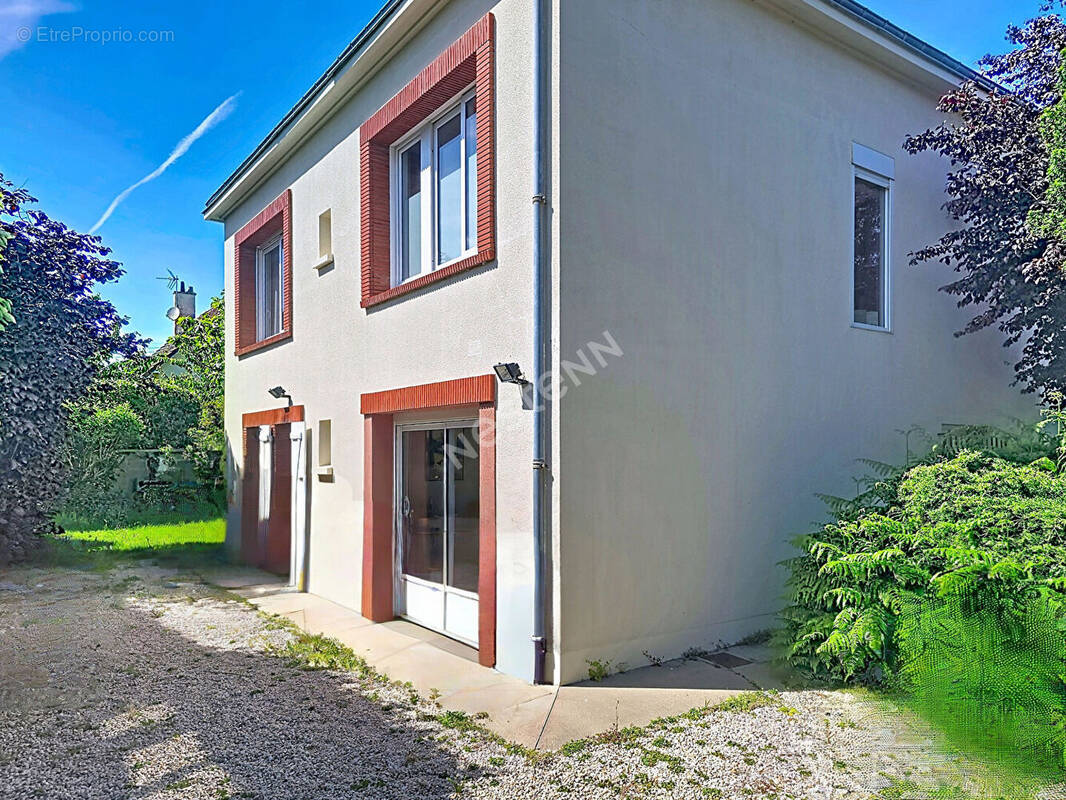 Maison à OUISTREHAM