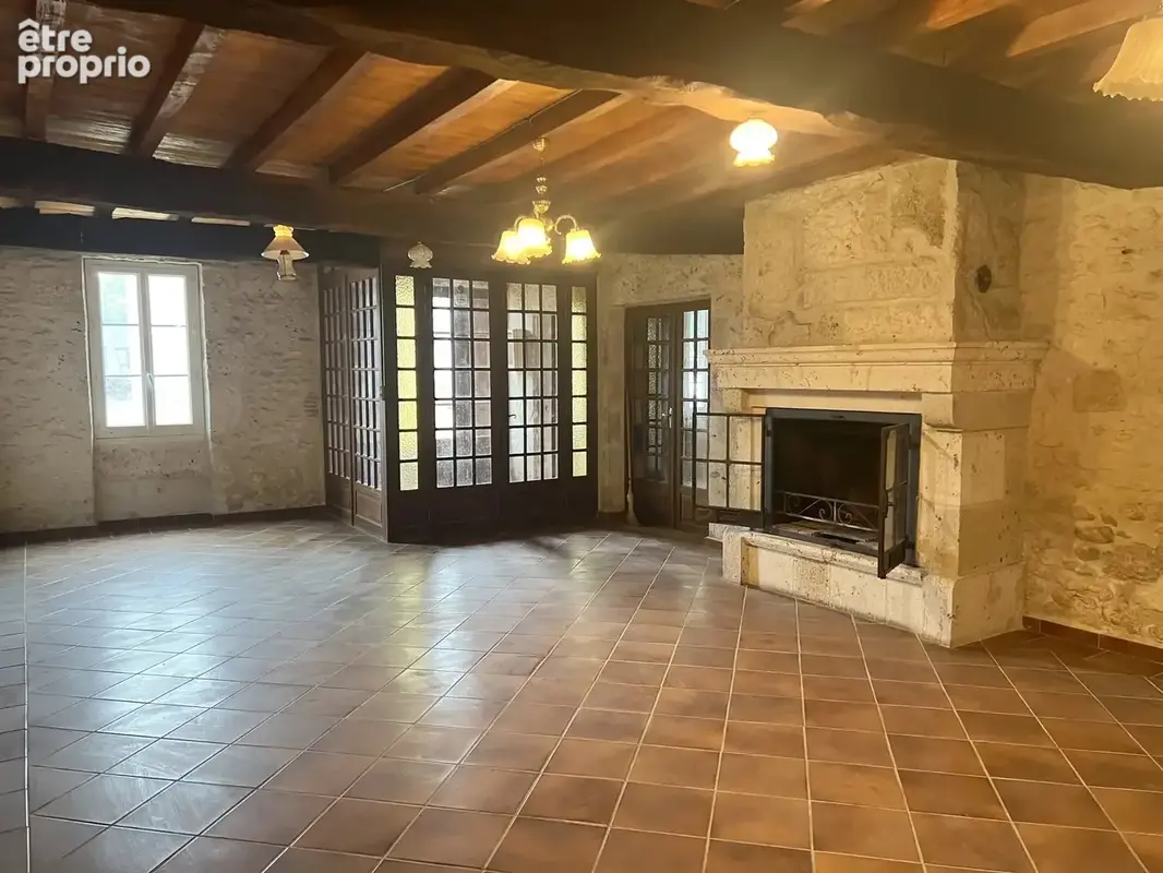 Ancienne ferme en pierre au calme – 145 m² habitables et beau potentiel - photo 6