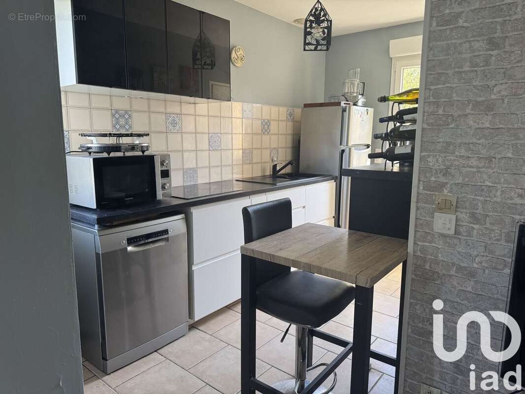 Photo 4 - Maison à LES PEINTURES