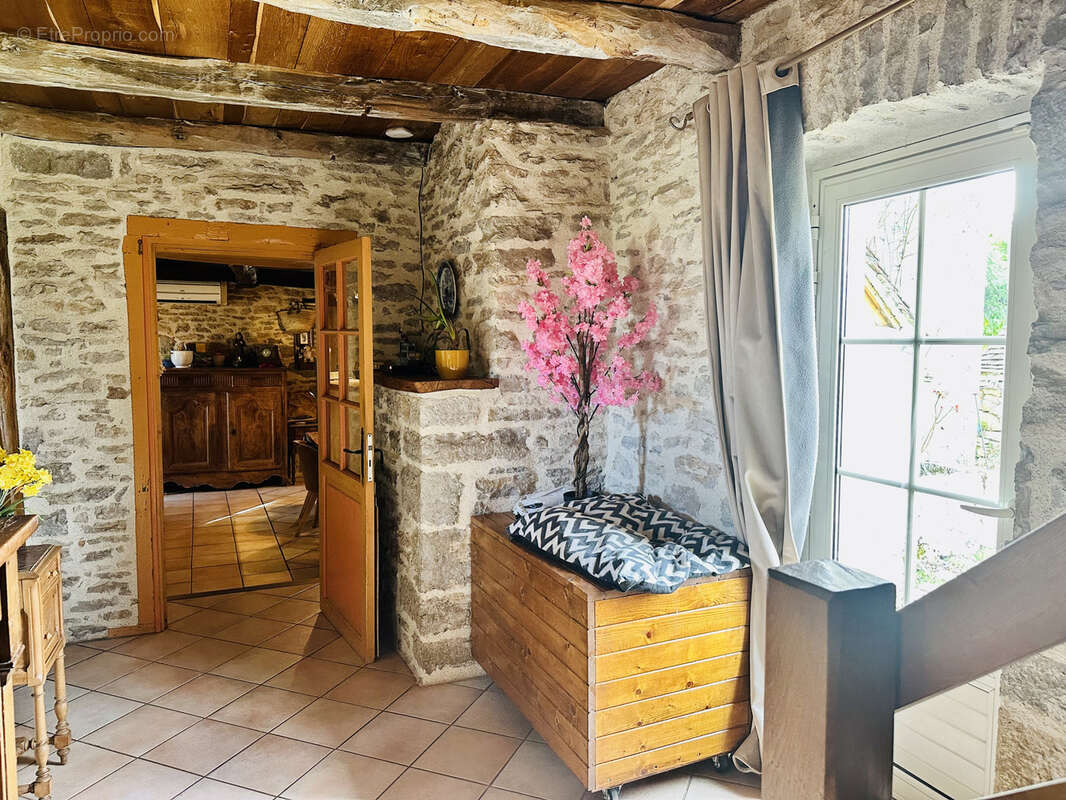 Maison à SAINT-JEAN-DE-LAUR