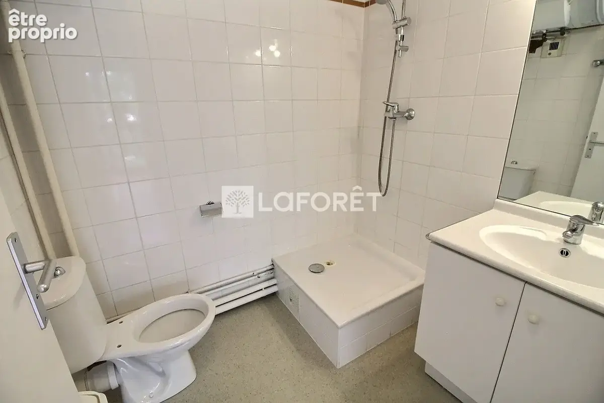 Appartement Rueil Malmaison 1 pièce(s) 22 m2 - photo 2
