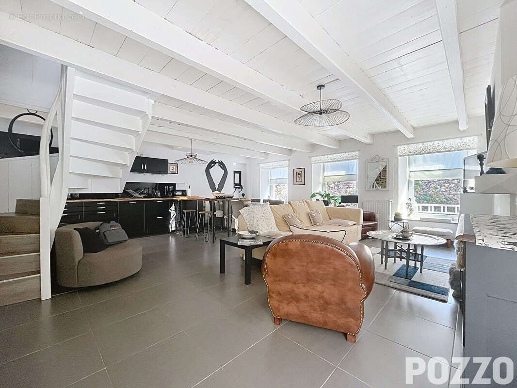 Maison Longueville 5 pièce(s) sur 382m² de terrain. - photo 2