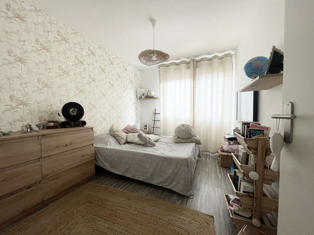 Appartement à CRANVES-SALES