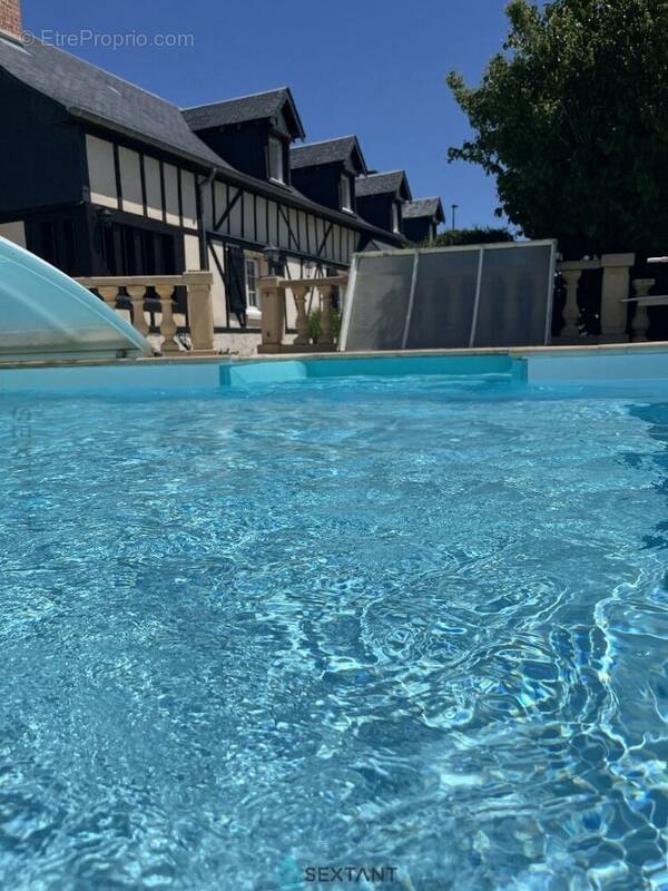 Maison à LE NEUBOURG