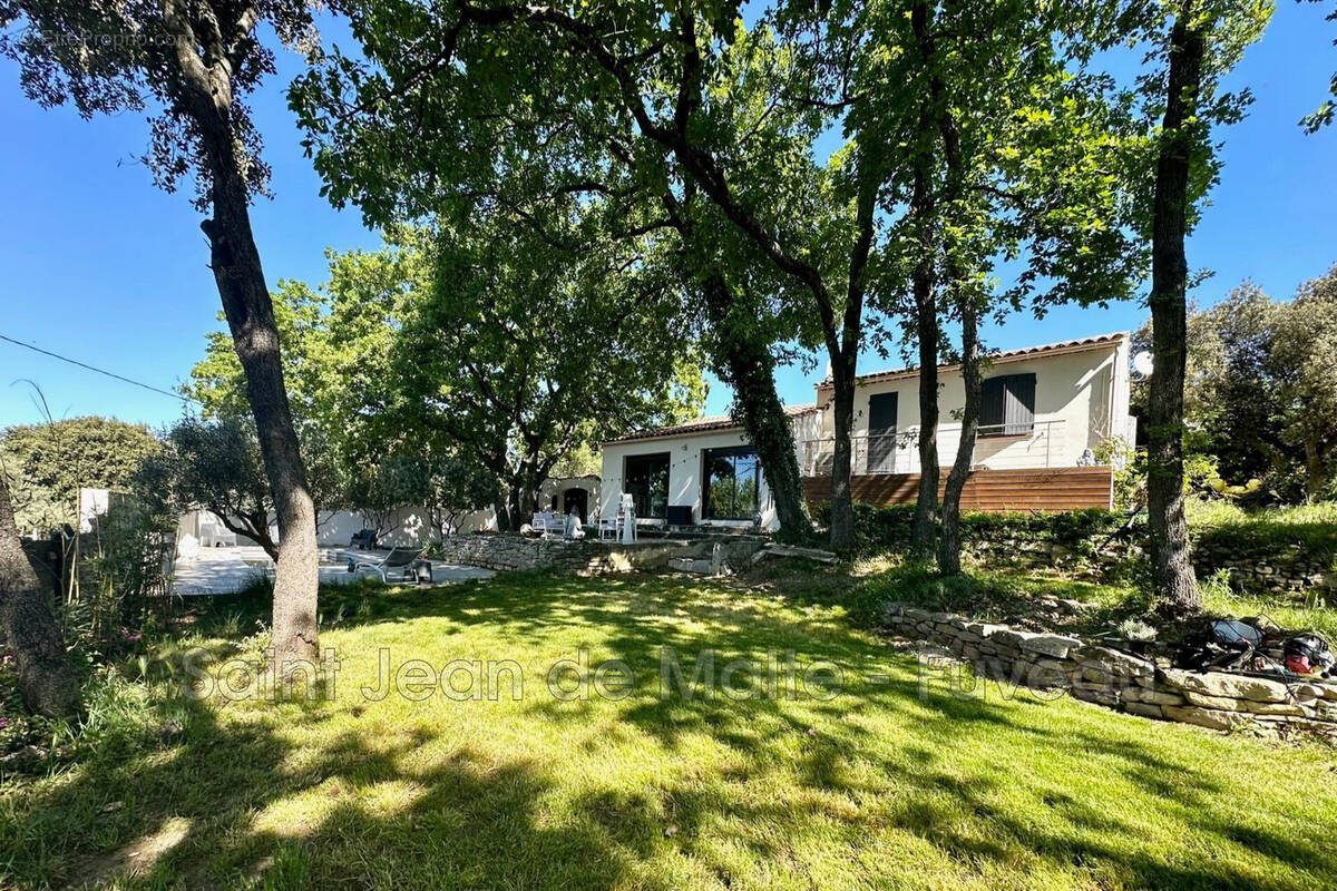 Maison à POURRIERES