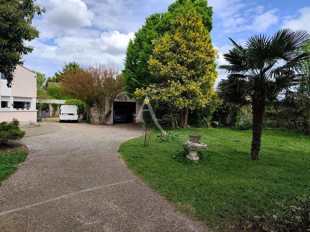 Maison à BREUIL-MAGNE