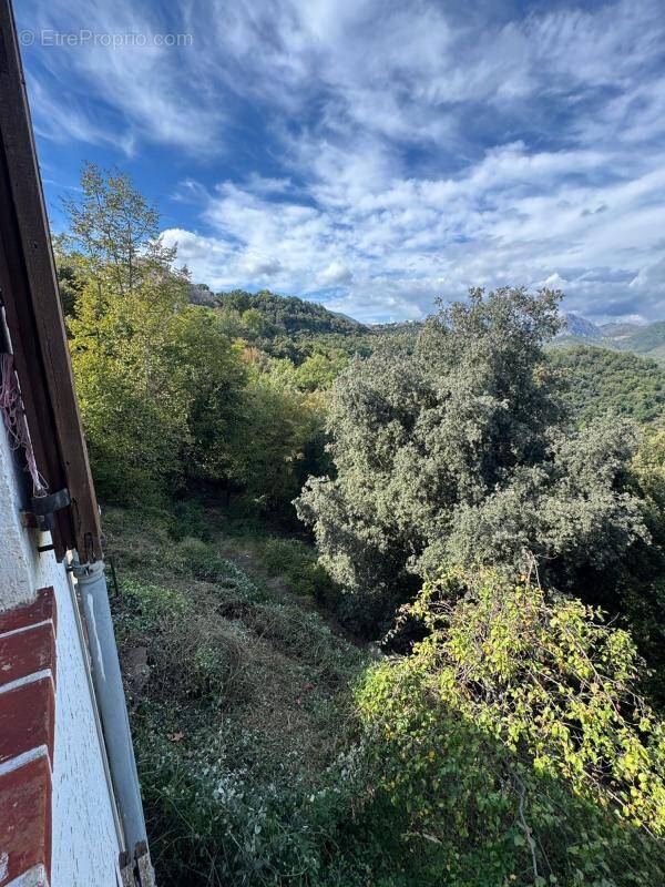 Maison à BERRE-LES-ALPES