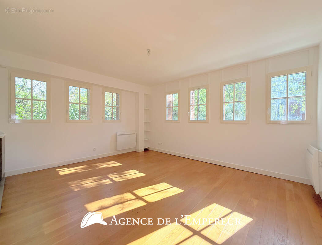 Appartement à GARCHES