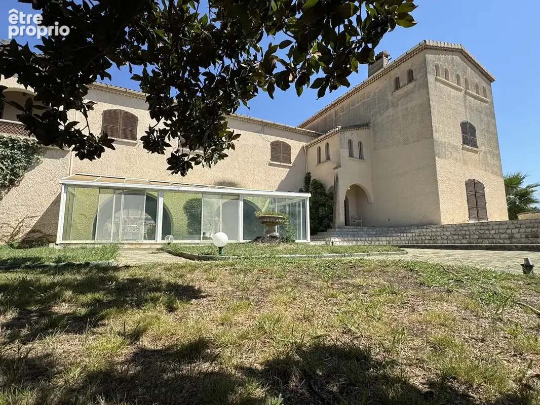 Ghisonaccia   maison de caractère avec fort potentiel   terrain de 2 705 m2   piscine intérieure - photo 16