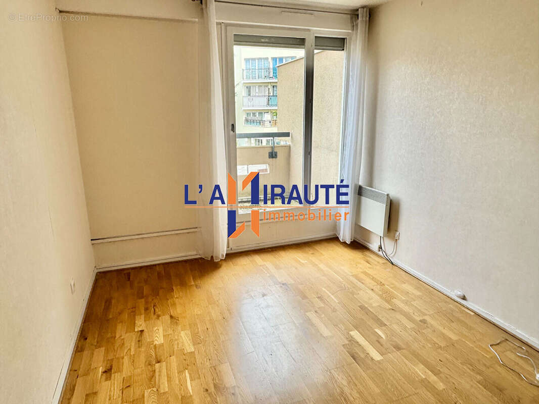 Appartement à HOUILLES
