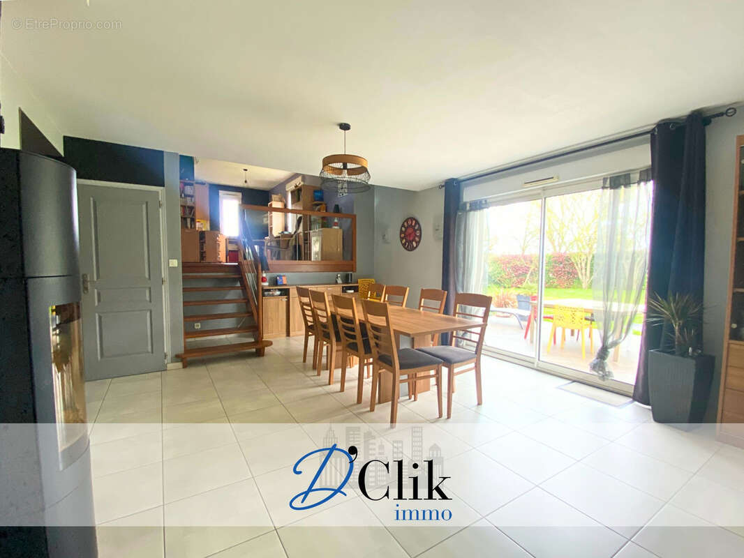 Maison à NUILLE-SUR-VICOIN