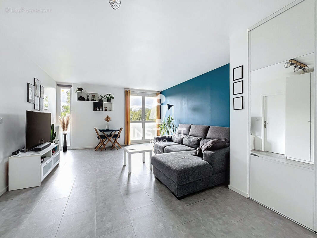 Appartement à VIRY-CHATILLON