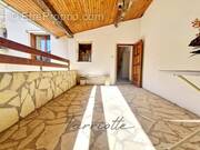 Appartement à ROCHEMAURE