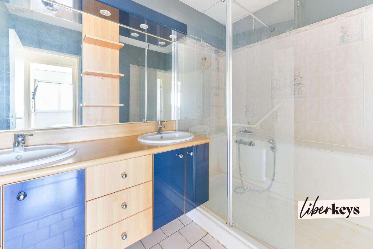 Appartement T5 avec loggias, cave, garage Saint-Herblain - photo 5