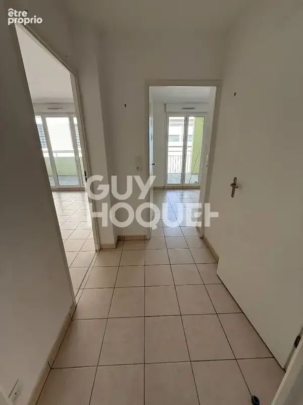 Quartier La Gare - Appartement T3 61 m² avec terrasse et parking - photo 8