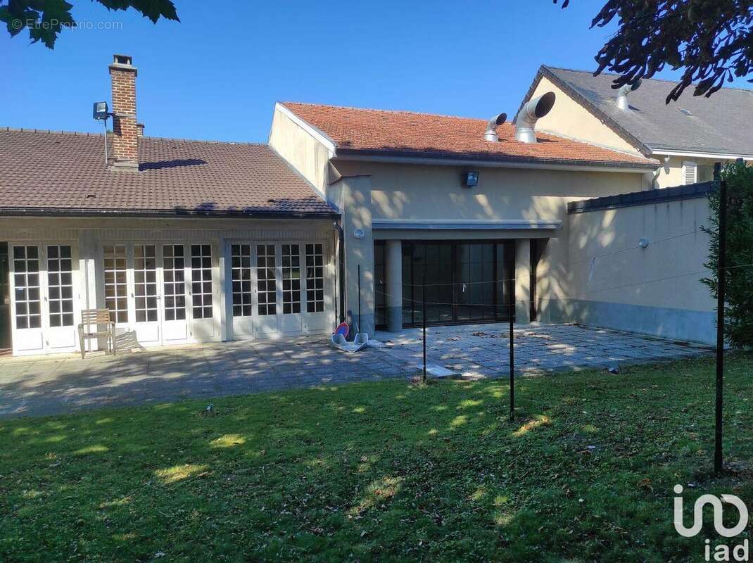 Photo 2 - Commerce à SEPT-SAULX