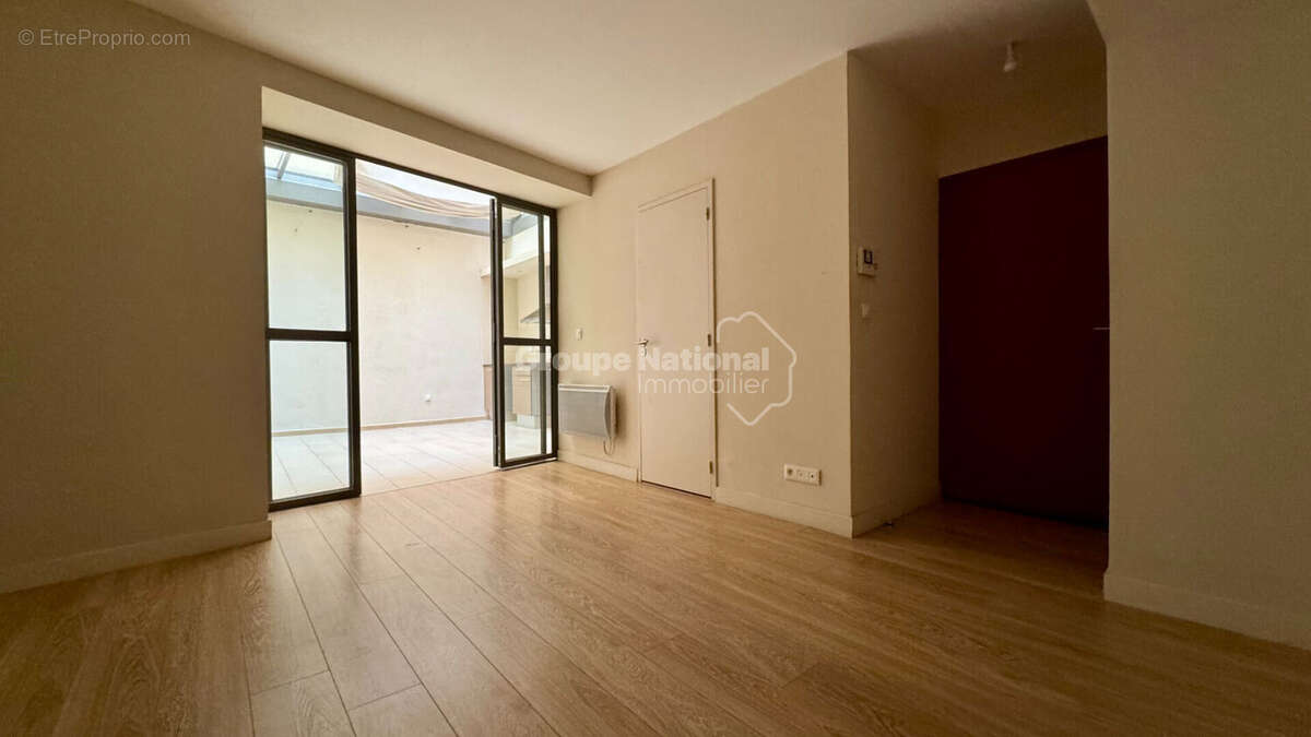 À vendre - Appartement P1 de 37,45 m²  Idéal investisseur Nîmes, proche Écusson - photo 4