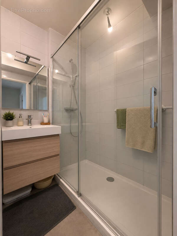 Appartement 63 m² à Bagnolet  - photo 8