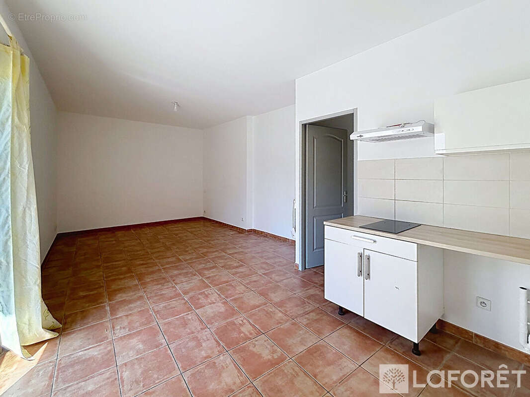 ORANGE CENTRE - Appartement 30m² récent, avec jardin privatif - photo 4