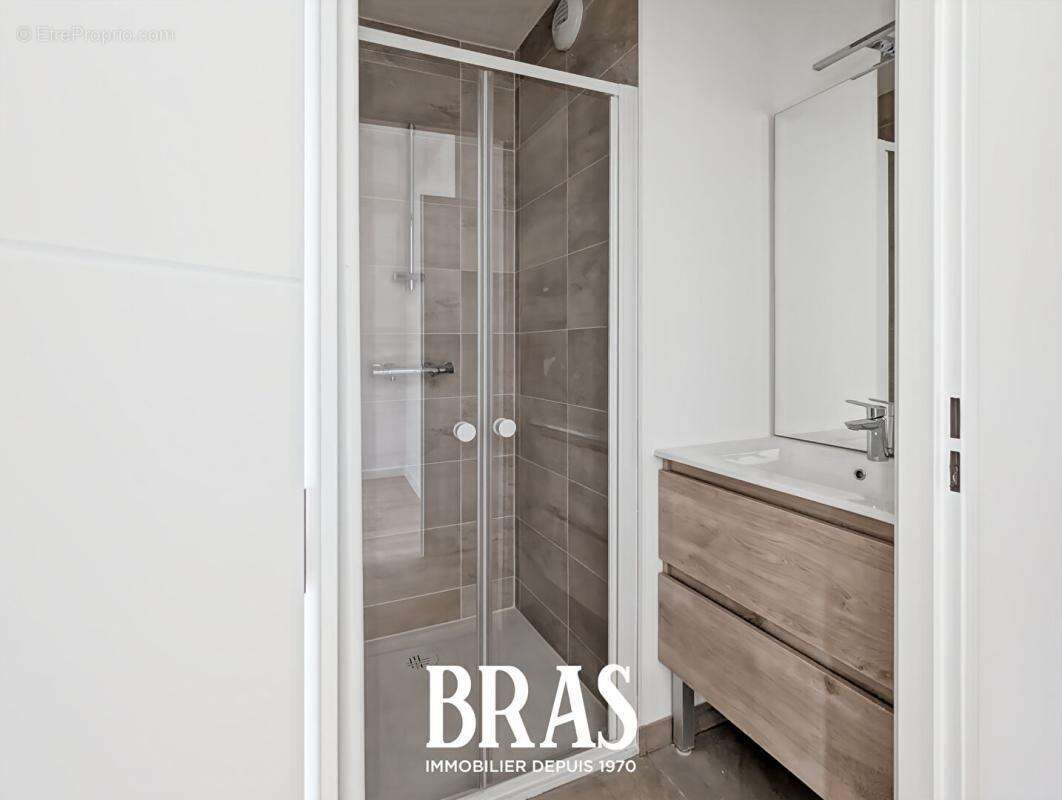 Appartement à THEIX
