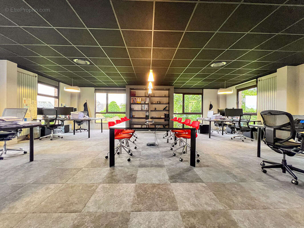 A vendre - Bureaux haut de gamme à la Lande Patry - photo 6