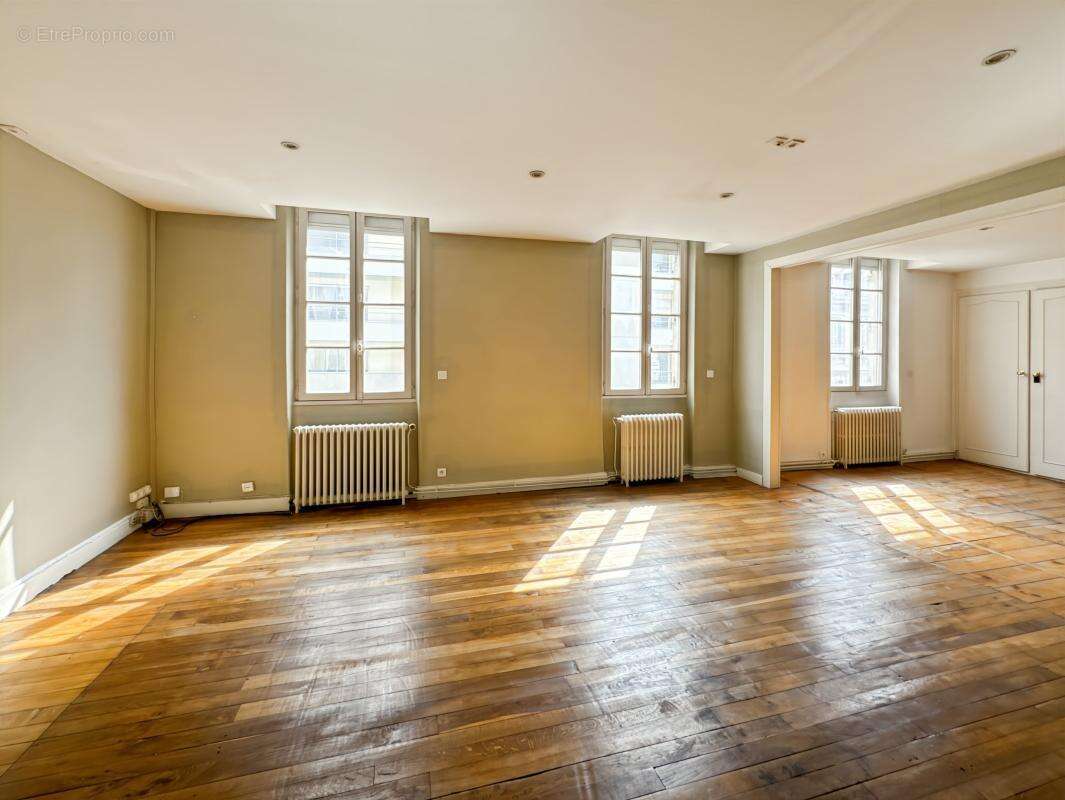 À VENDRE – Appartement de caractère de 130 m² – Centre-ville de Périgueux - photo 13