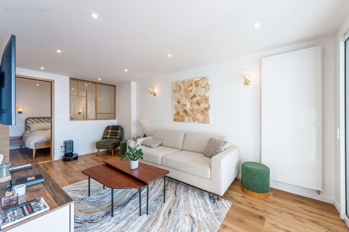 Appartement à VEYRIER-DU-LAC