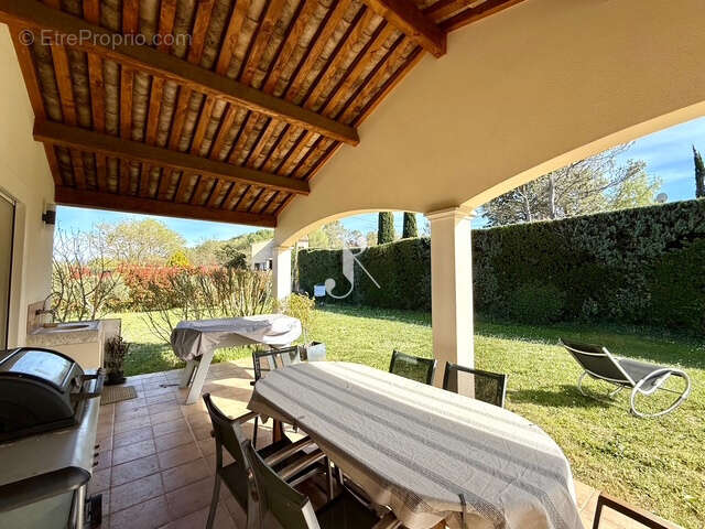 Maison à PEYNIER