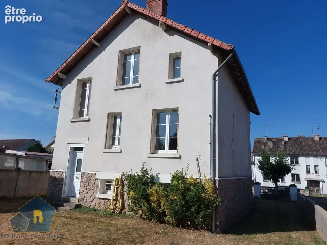 Maison à BOUSSAC