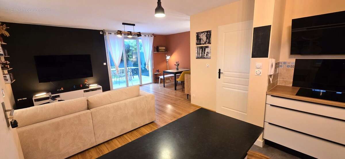 Appartement à DREMIL-LAFAGE