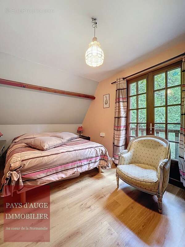 Maison à SAINT-GERMAIN-DE-LIVET