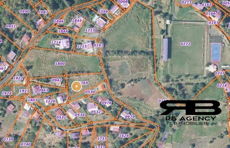 Terrain à LE CARBET