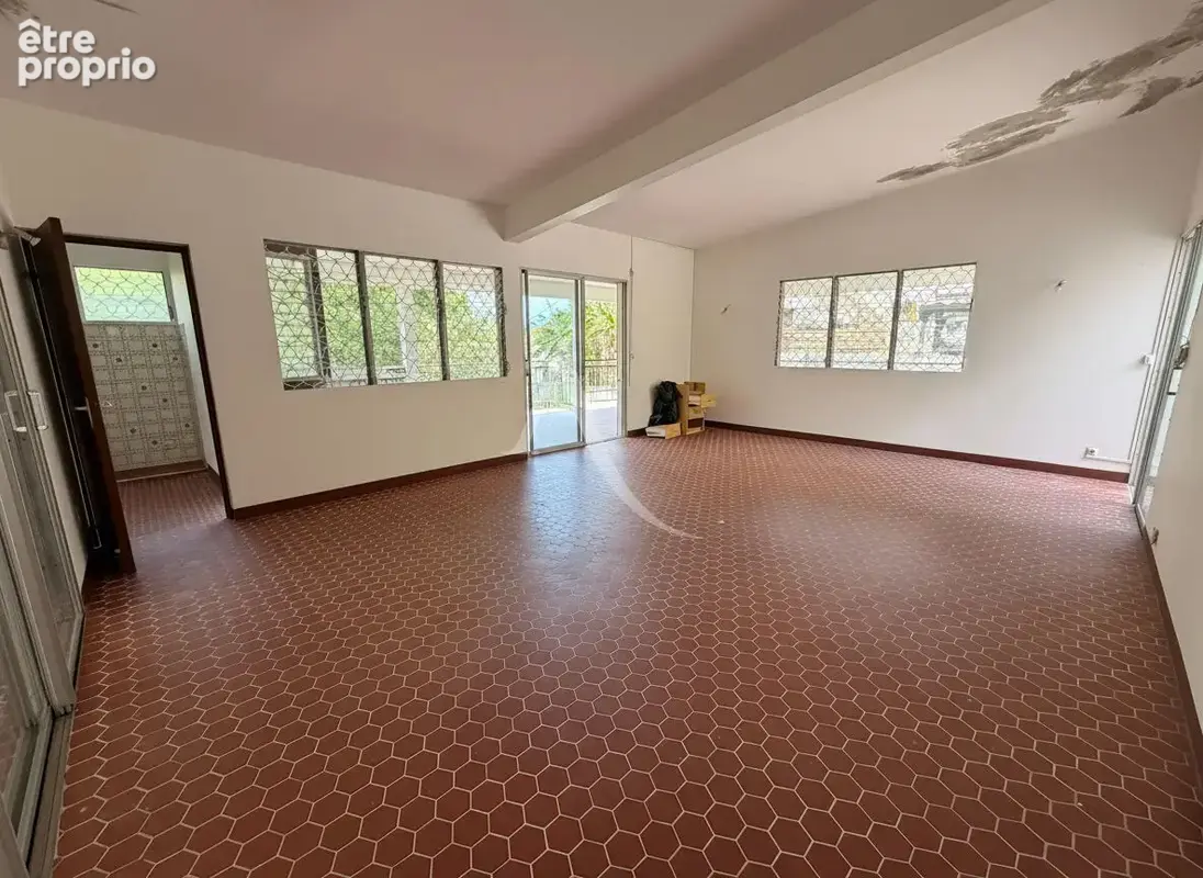 Maison à fort potentiel + 4 studios locatifs - photo 2
