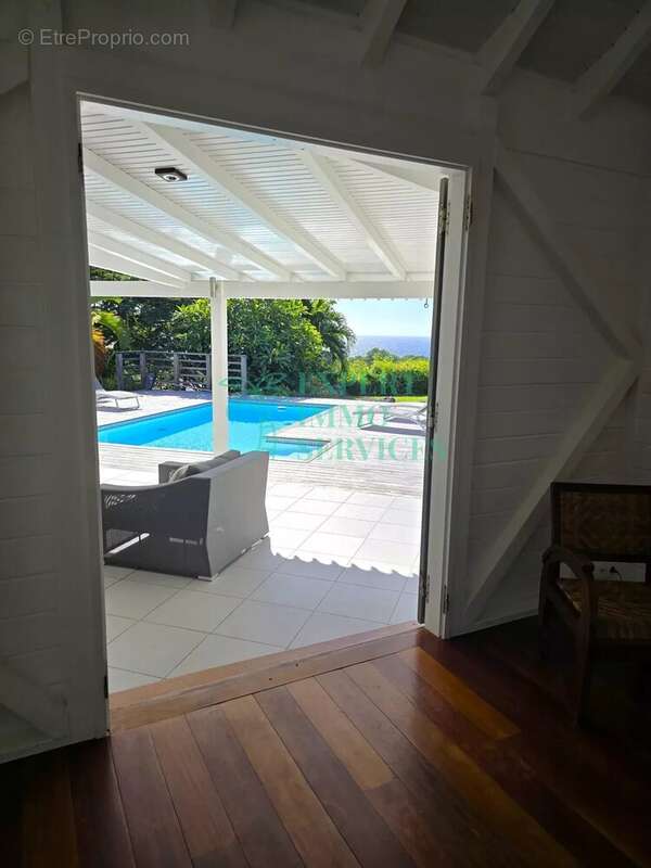 Maison à CAPESTERRE-DE-MARIE-GALANTE