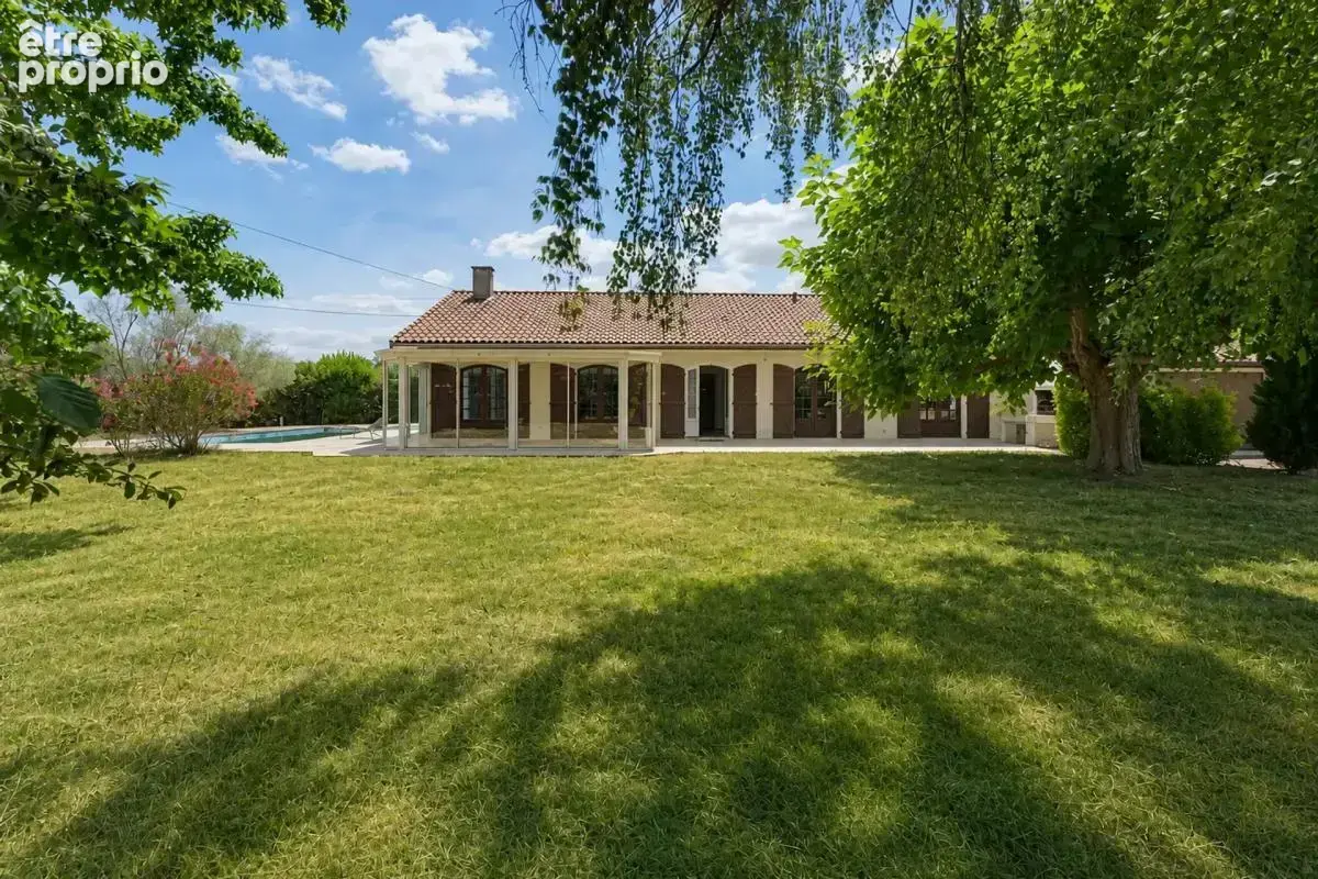 Maison à SALLEBOEUF