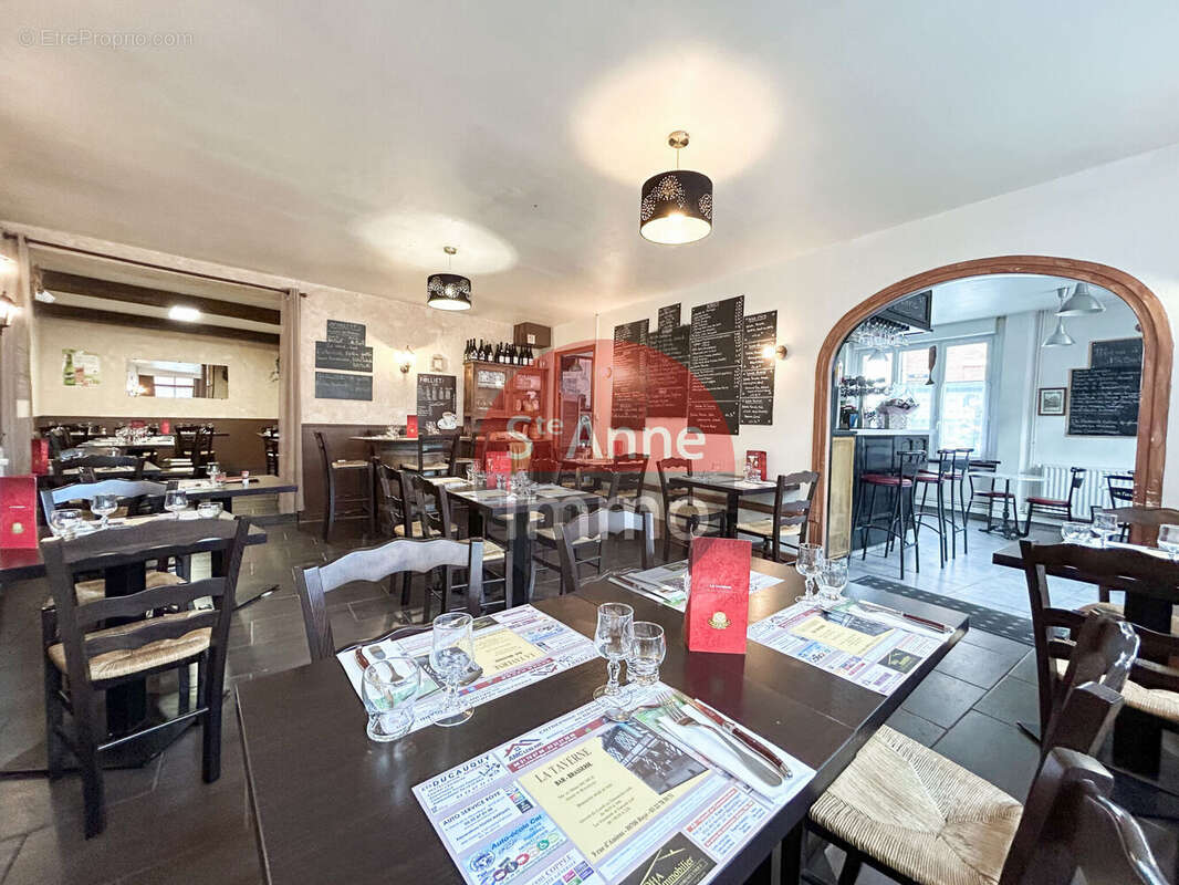 Photo 2 - Commerce à ROYE