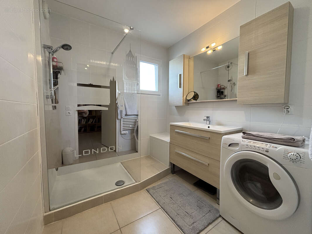 Appartement à BOURG-LES-VALENCE