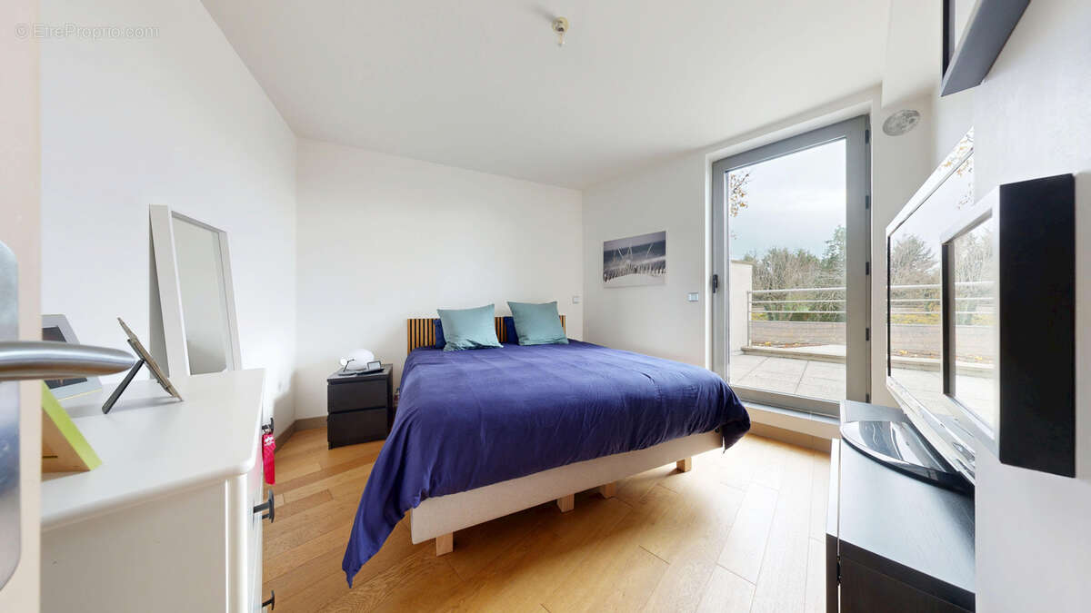 Maison à NEAUPHLE-LE-CHATEAU