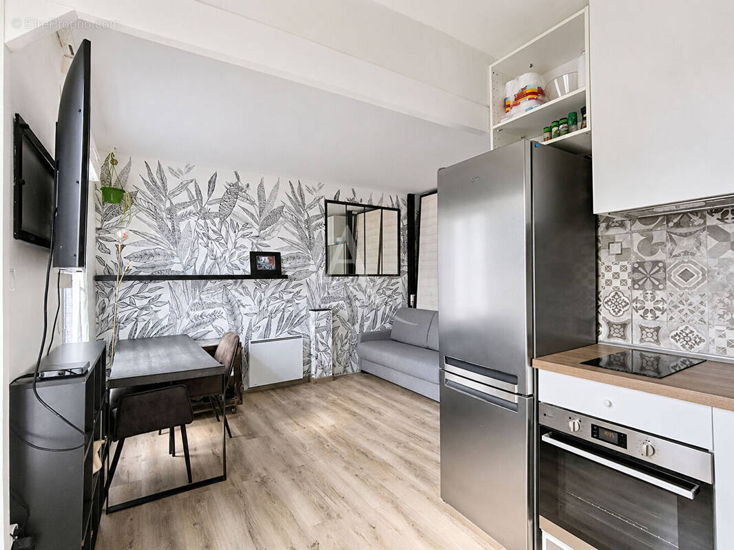Appartement à CHARENTON-LE-PONT