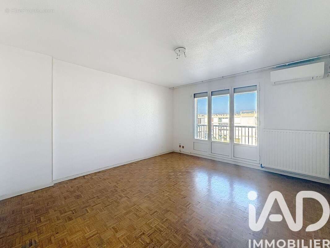 Photo 3 - Appartement à MARSEILLE-8E