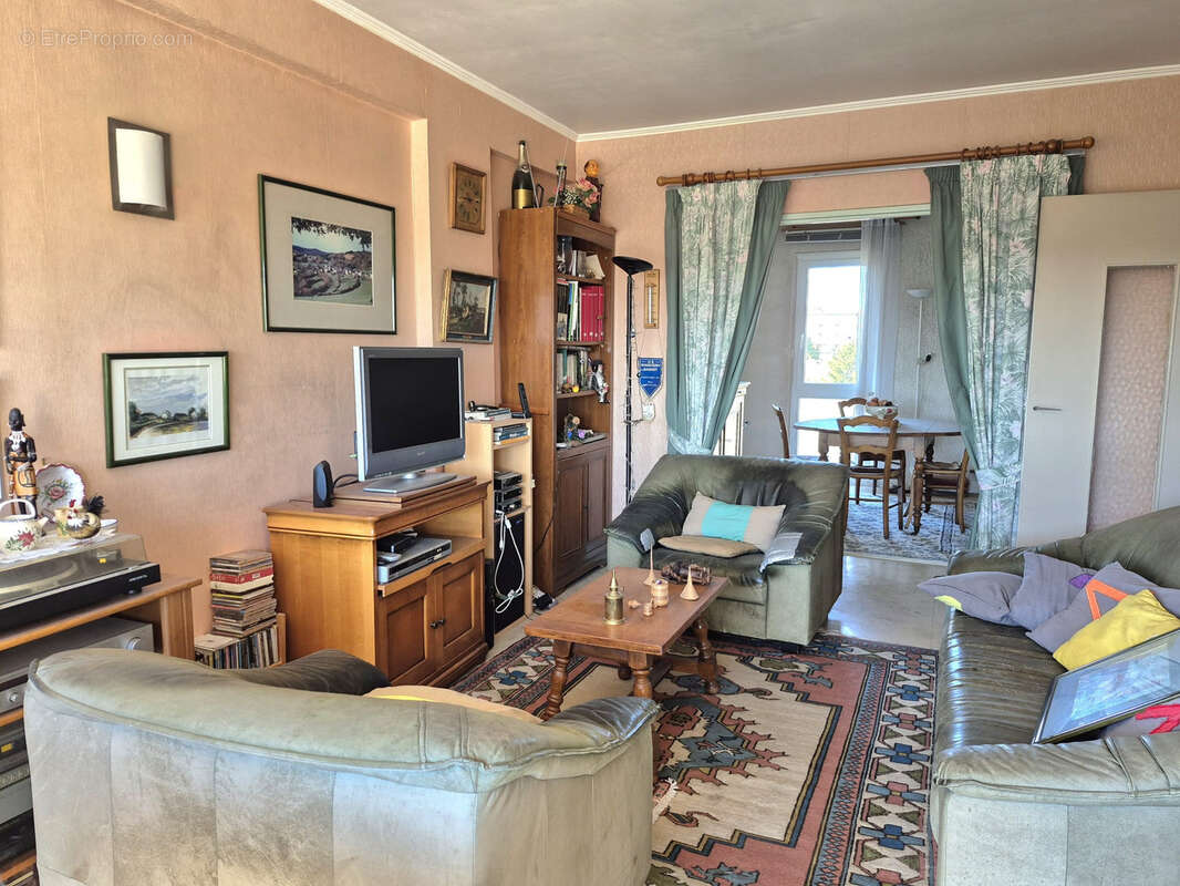 Appartement à THIAIS