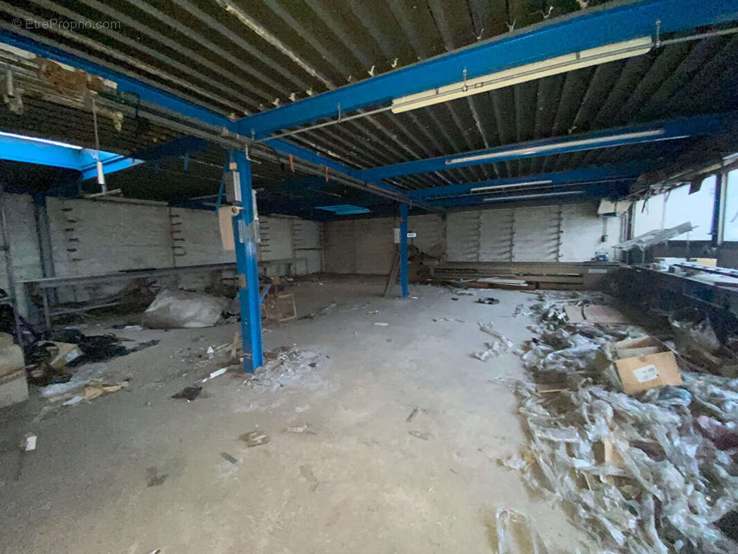 Commerce à ROMAINVILLE