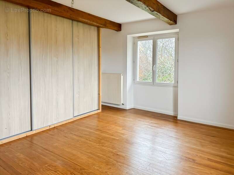 Maison à SARRAGUZAN