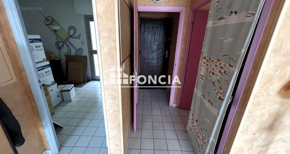 Appartement à BORMES-LES-MIMOSAS