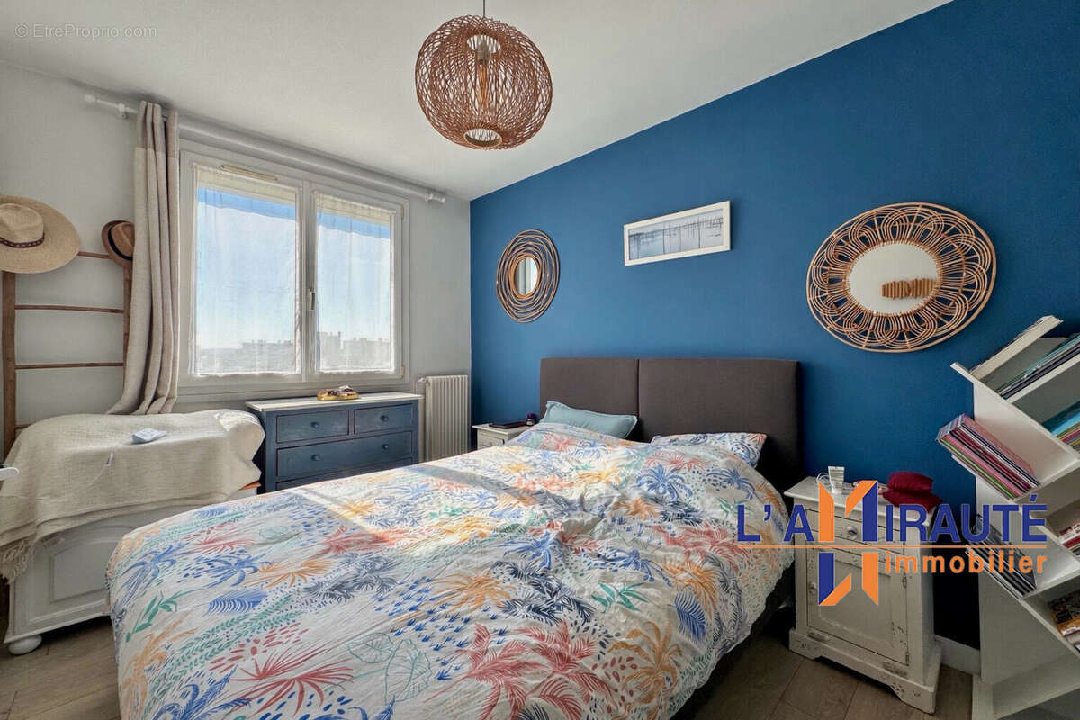 Appartement à HOUILLES