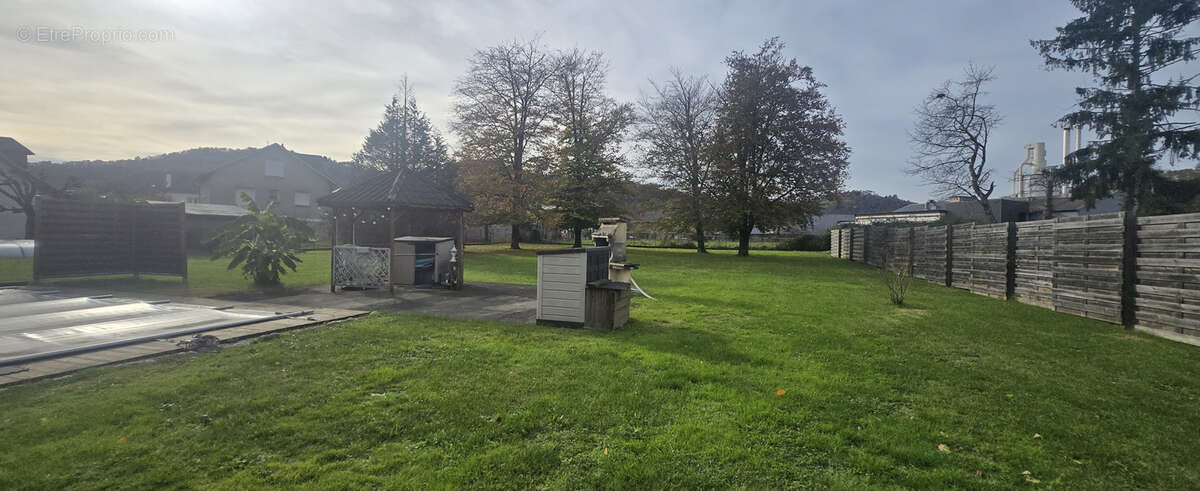 Maison à MONCEAUX-SUR-DORDOGNE